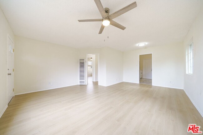 Building Photo - 38020 12th St E