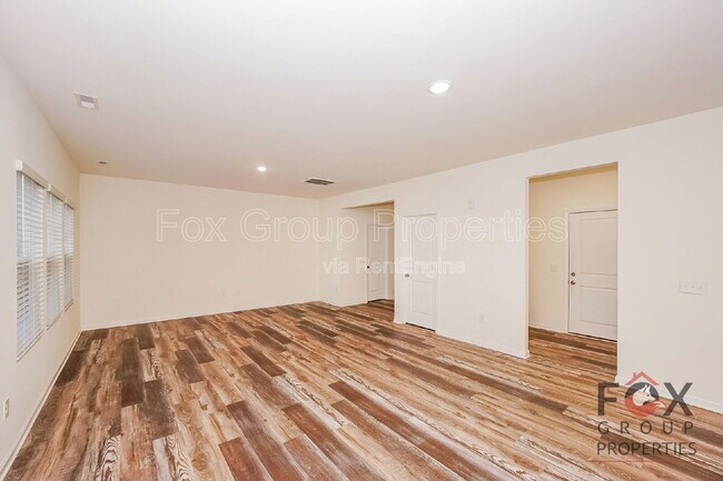 Building Photo - 1531 Antioch Dr