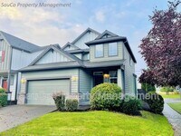 Building Photo - 1816 SE Water Lily St