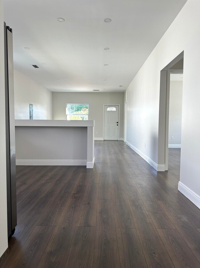 Building Photo - 4107 Virginia Terrace