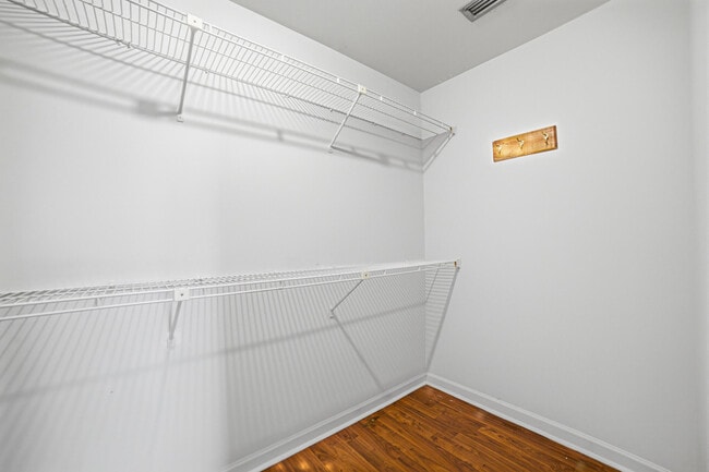 Building Photo - 2895 Via Del Lago