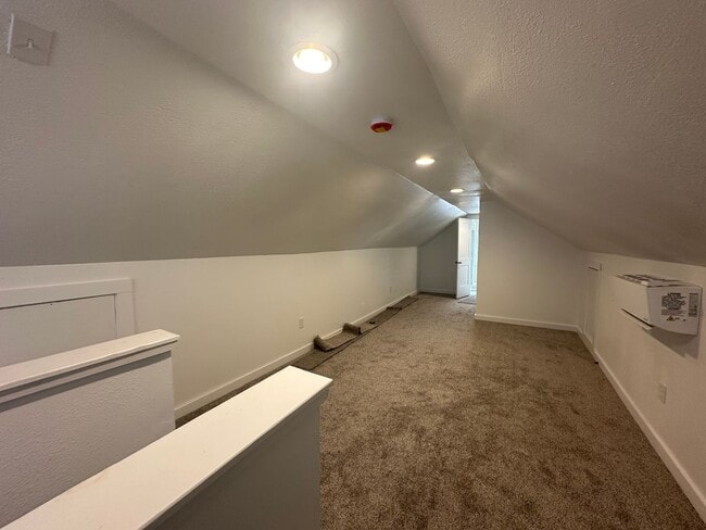 Building Photo - FULLY RENOVATED! 3 Bed/2 Bath in Wanchese
