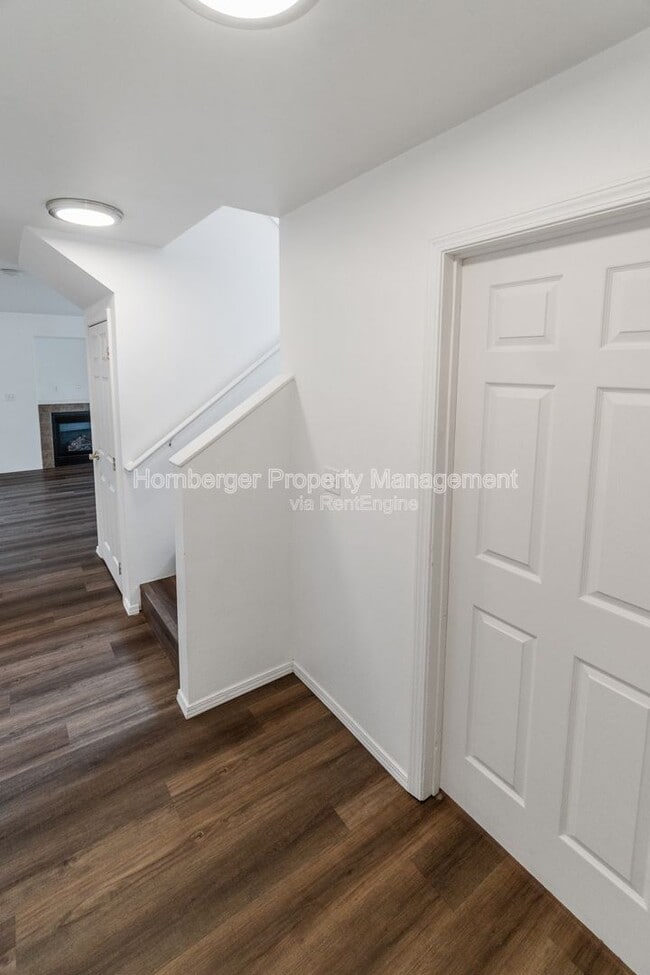 Building Photo - 2316 N Wilbur Rd