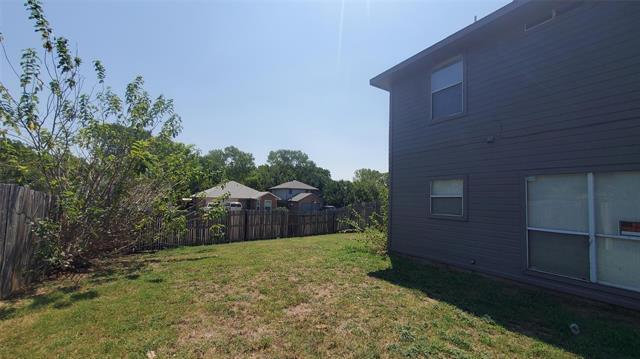 Building Photo - 201 Poinsetta Ln