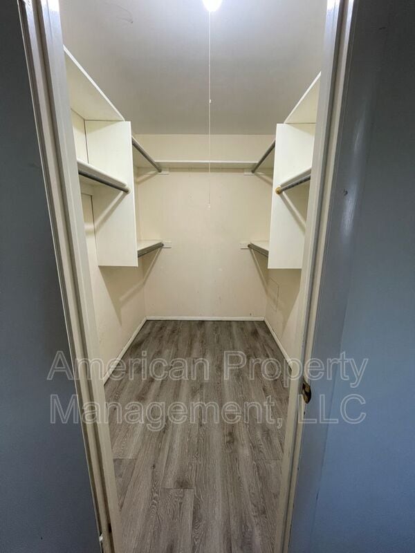 Building Photo - 2911 East 78th St S