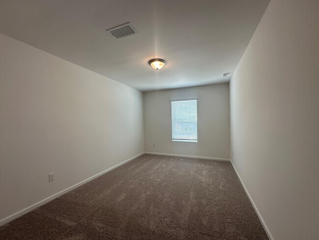 Building Photo - 3526 Nimbell Rd