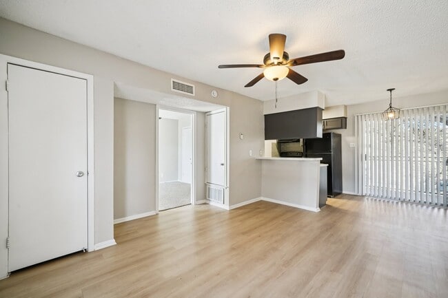 Step into modern comfort at The Riley Apartments, featuring spacious layouts, sleek finishes, and a welcoming atmosphere. With convenient amenities and an ideal location, your perfect home awaits. Schedule a tour today to learn more! - The Riley