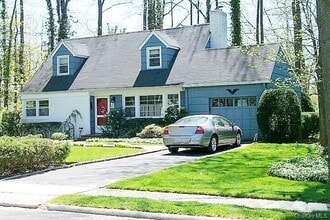 Building Photo - 258 Steamboat Rd