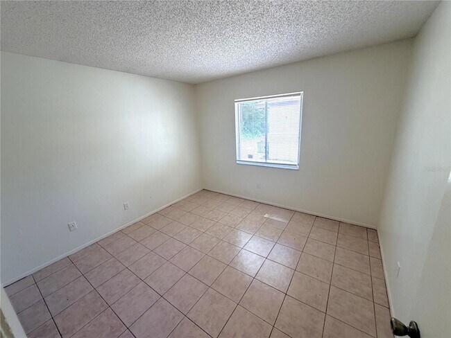 Building Photo - 3102 Split Willow Dr