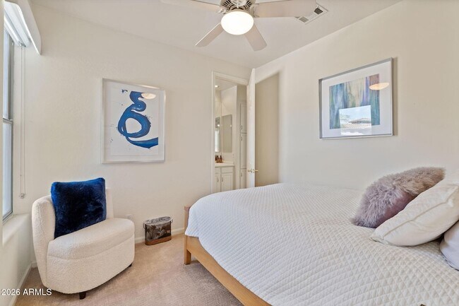 Building Photo - 20802 N Grayhawk Dr