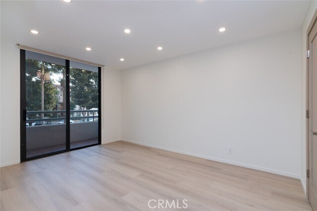 Building Photo - 345 Pioneer Dr