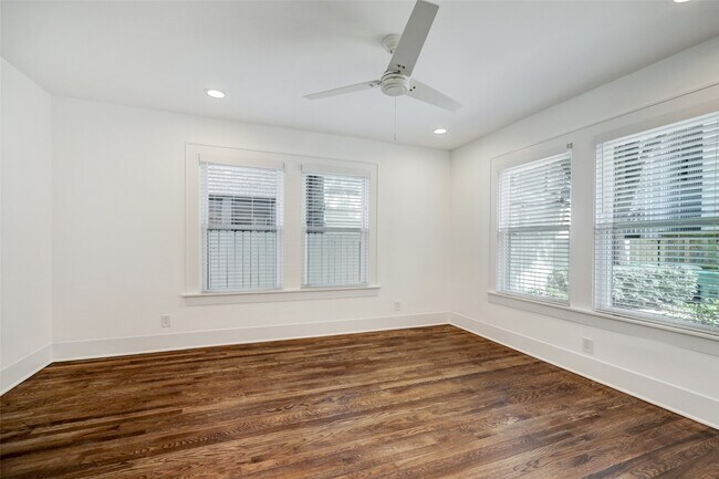 Building Photo - 303 W Clay St