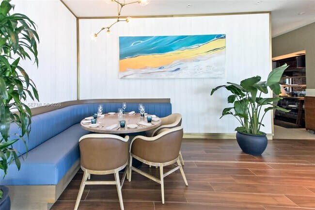 Building Photo - 6899 Collins Ave