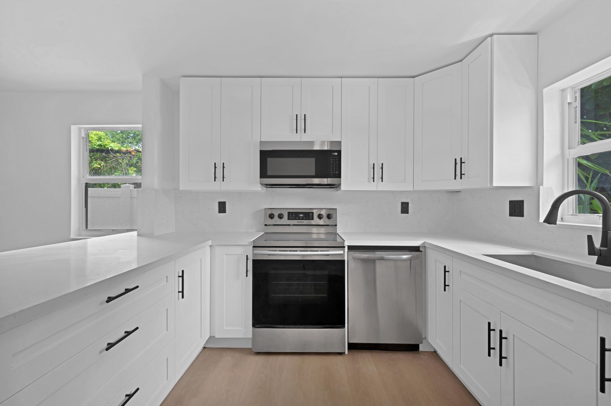 Building Photo - 13514 NE 23rd Pl