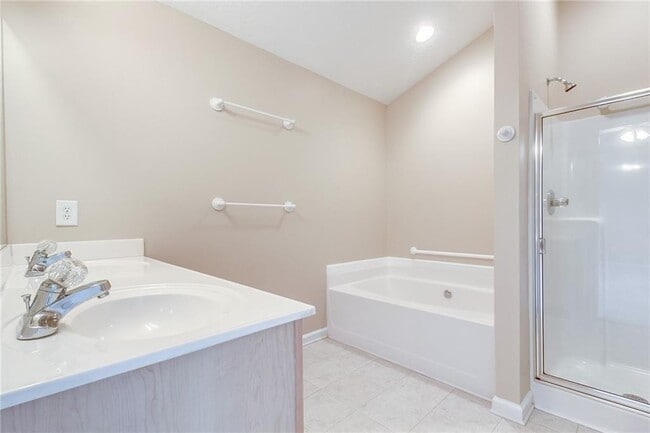 Building Photo - 2547 Avery Park Cir