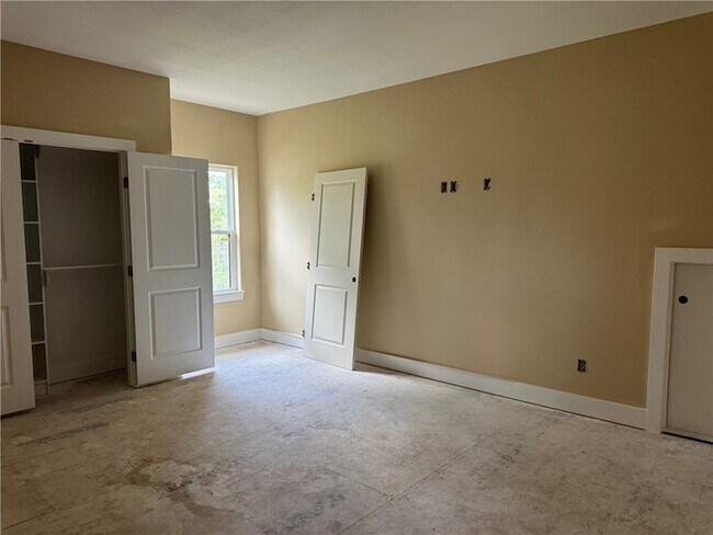 Building Photo - 807 S Coulter Dr