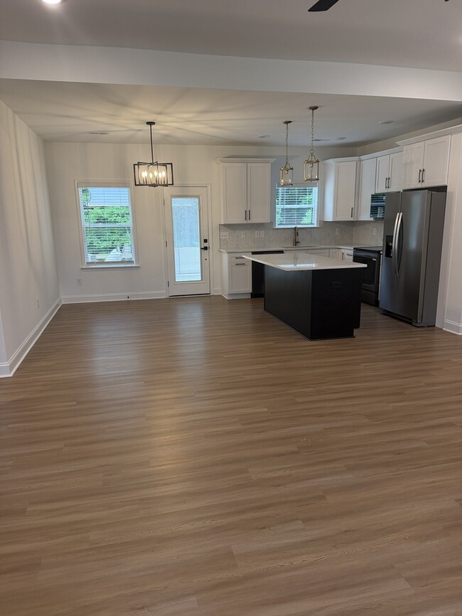 Building Photo - 226 Dunnbrook Dr