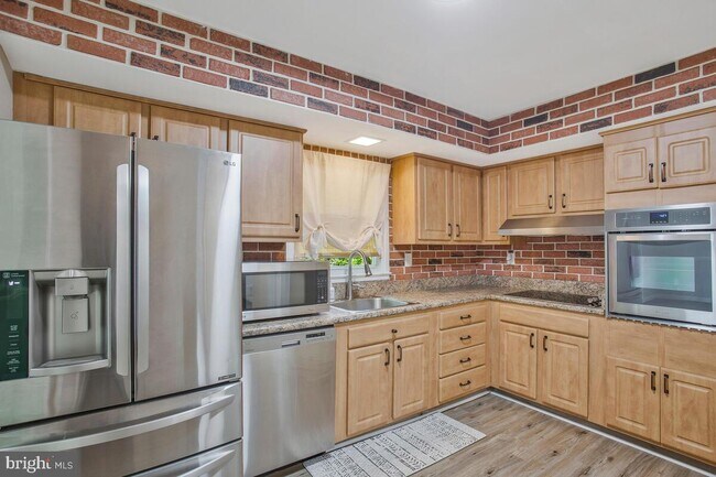 Building Photo - 9123 Old Burton Cir