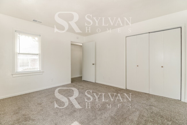 Building Photo - You will love this beautiful 3BR 2BA home