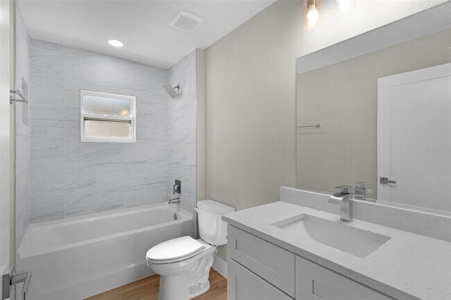 Building Photo - 9170 N Travis Dr