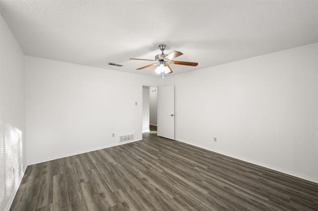 Building Photo - 7509 Echo Hill Dr