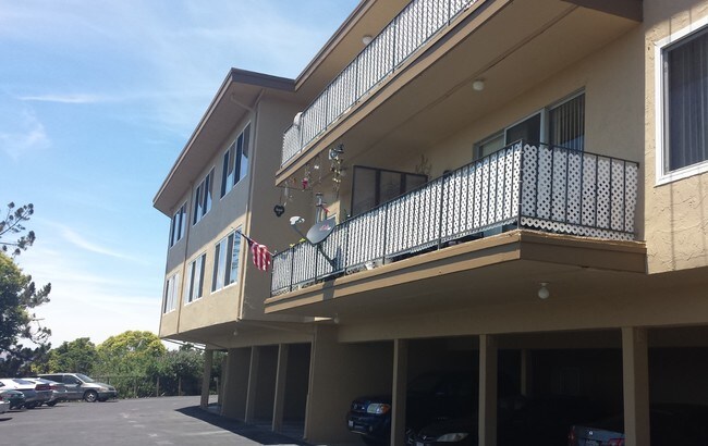 Building Photo - The Mariner Apartments