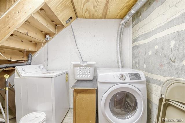 Building Photo - 4260 E Fremont Ave