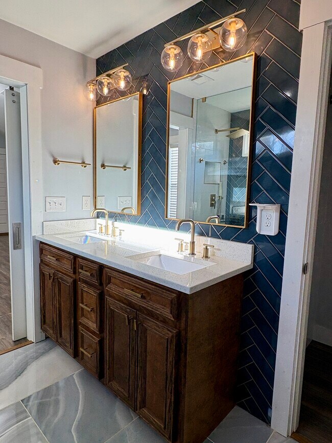 Building Photo - 252 Tiger Flowers Cir NW