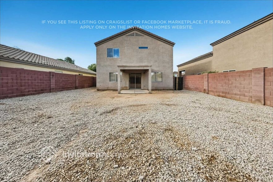 Building Photo - 3217 W Santa Cruz Ave