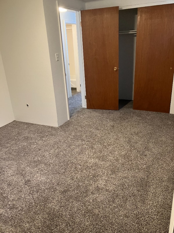 Building Photo - 1425 13th St S