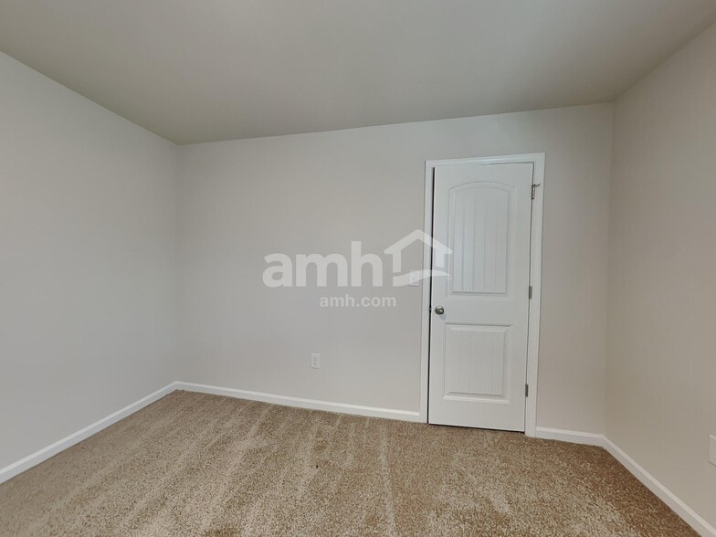 Building Photo - 3997 Zepelin Wy