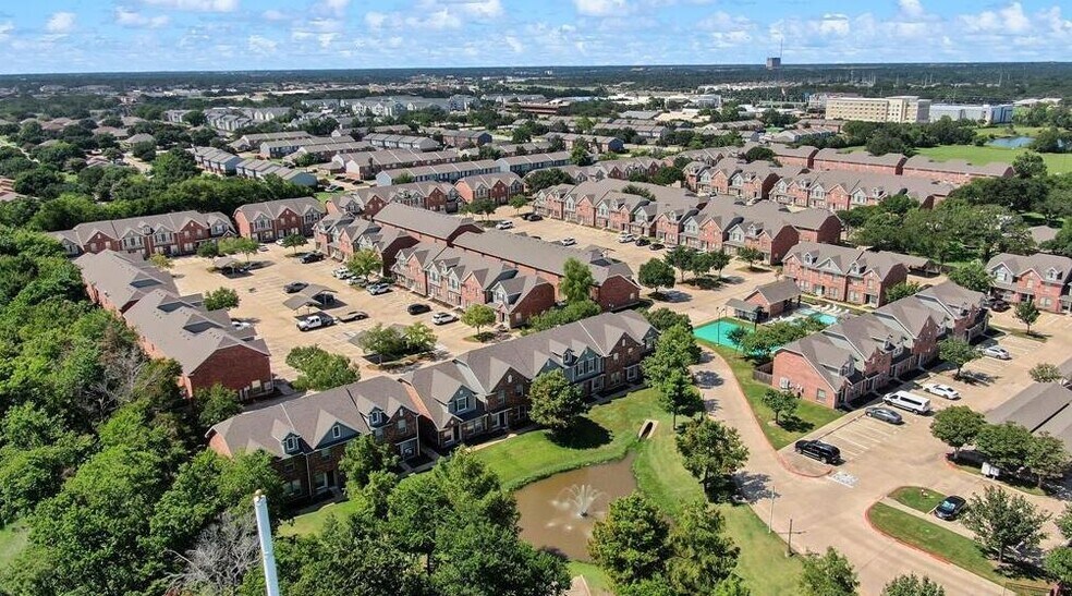 Building Photo - 1001 Krenek Tap