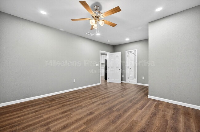 Building Photo - 103 W South St