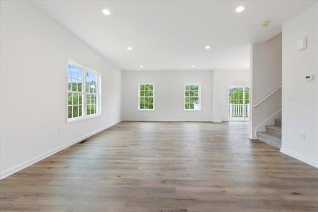 Building Photo - 4 BED 2.5 BATH LOCATED IN CHRISTIANSBURG LOCATED NOW