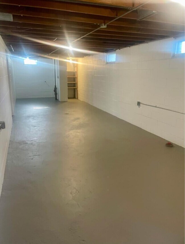 Building Photo - 3018 Chafin Ave