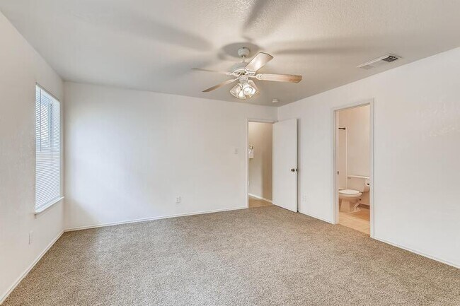 Building Photo - 9042 Camino Rey