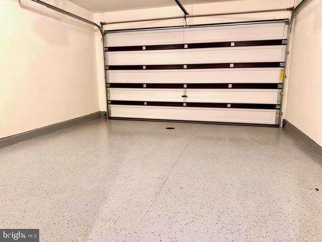 Building Photo - 3822 Rainier Dr