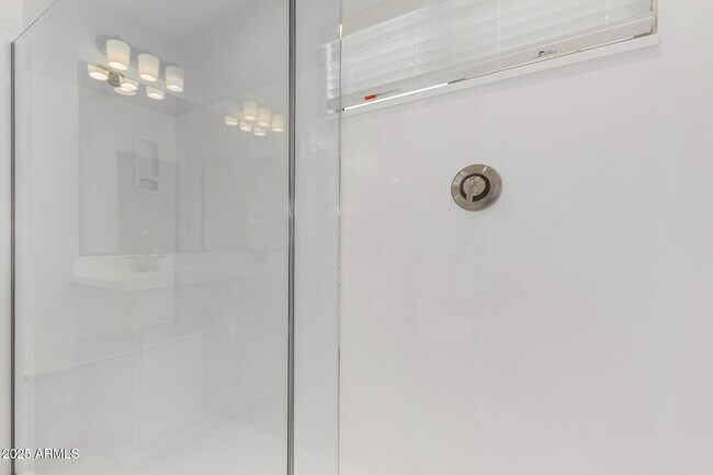 Building Photo - 14633 W Sand Hills Rd