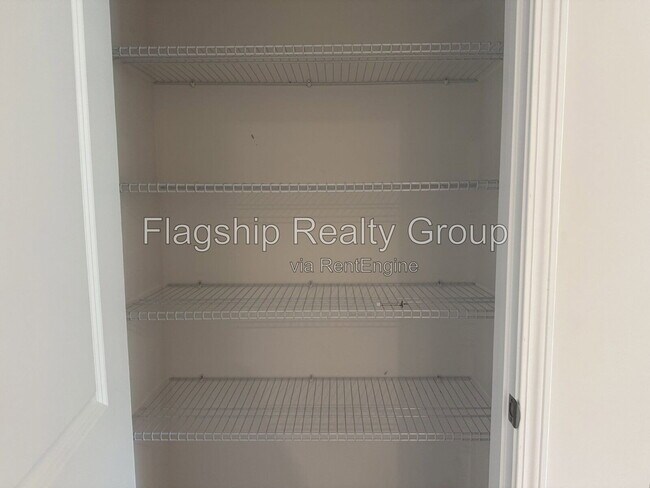 Building Photo - 4109 Laurel Rdg Dr