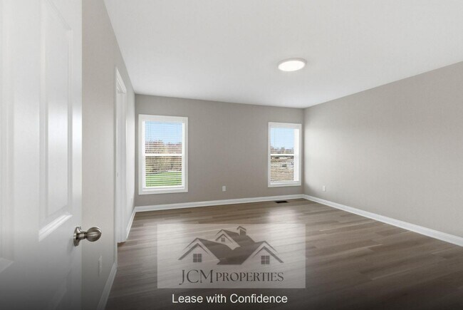 Building Photo - 112 Lambert Fld