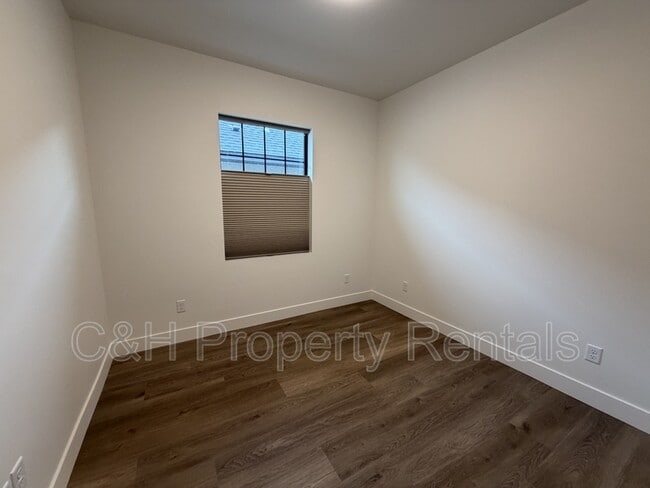 Building Photo - 2529 Esther Rose Ln