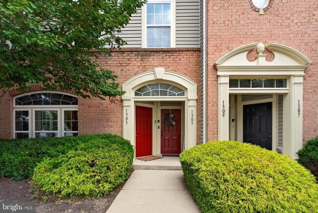 Building Photo - 1303 Cheswick Ln