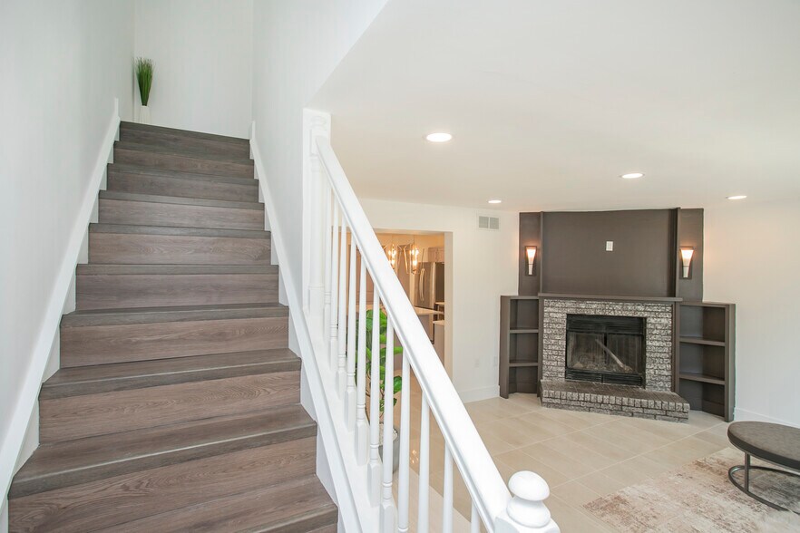 Building Photo - 1354 Bellshire Terrace Dr