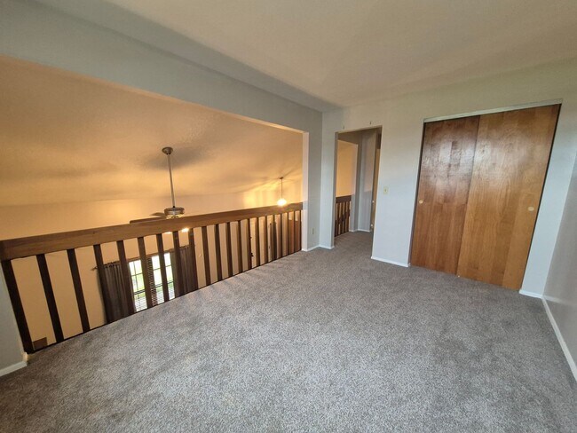 Building Photo - 1387 Sanzon Dr
