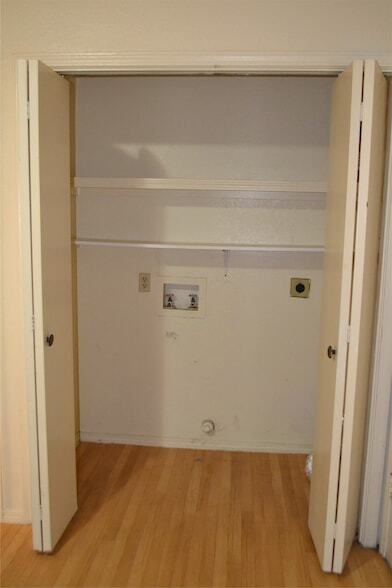 Building Photo - 3053 Olympia Dr