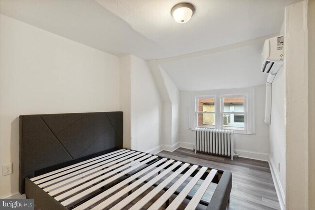 Building Photo - 3205 Winter St