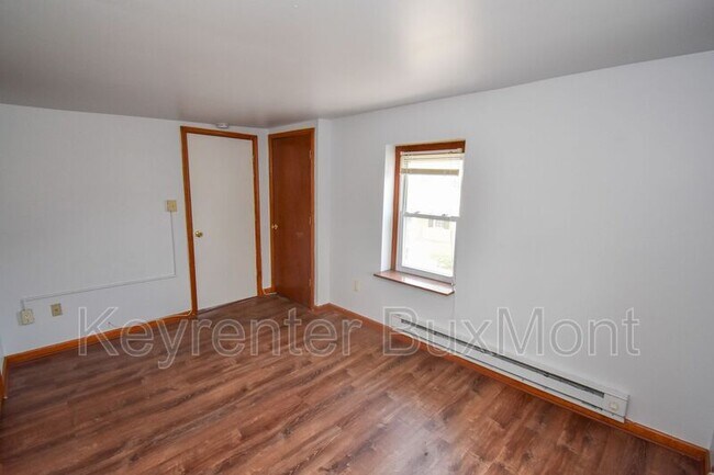 Building Photo - 1089 Durham Rd