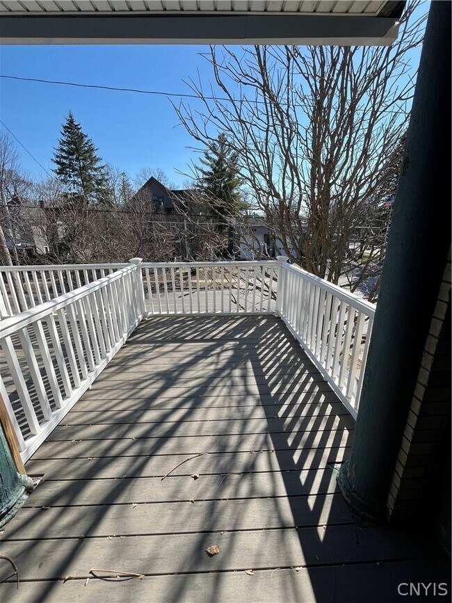 Building Photo - 911 State St