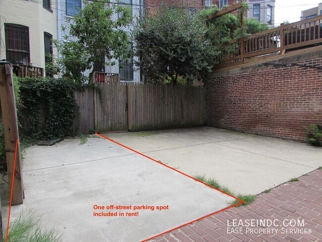 Building Photo - 1501 R St NW