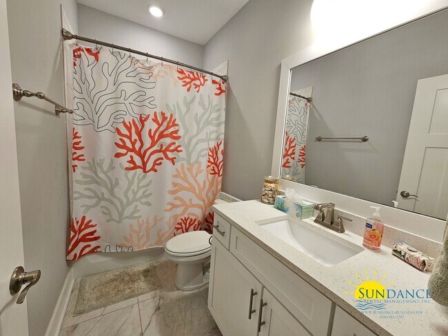 Building Photo - Live the Coastal Dream in Beachwood Estates, Stunning Long-Term Rental Available!
